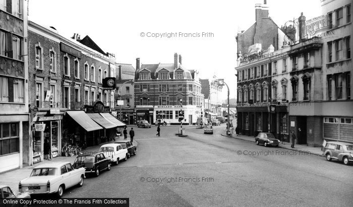 Photo of Fulham, The Broadway c.1965