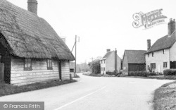 Main Road c.1955, Fyfield