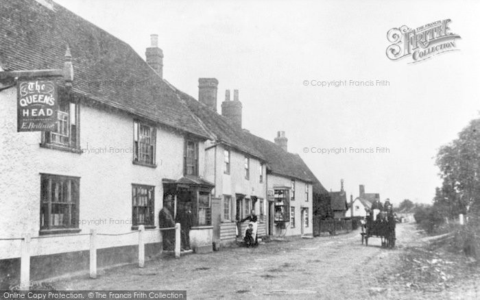 Photo of Fyfield, The Queens Head c.1890