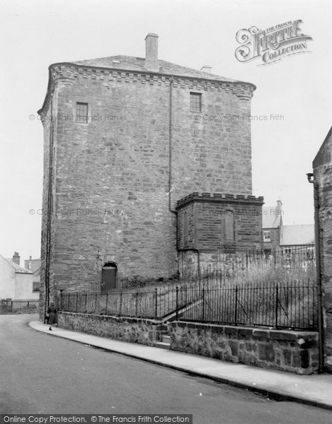 Photo of Galston, Barr Castle 1951