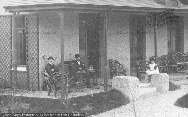 Photo of Garwick Glen, Guests At The Hotel 1896