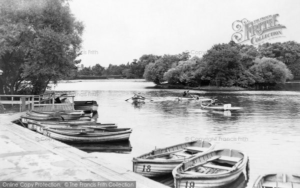 Photo of Gateshead, Saltwell Park Lake c1955