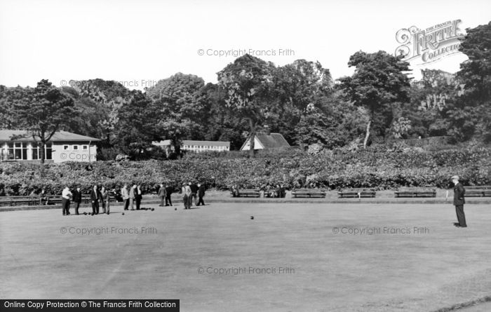Photo of Gateshead, The Bowling Green, Saltwell Park c.1950