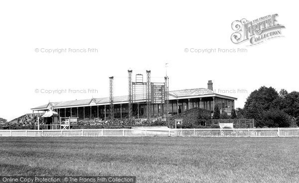 Photo of Gatwick, The Grandstand 1931