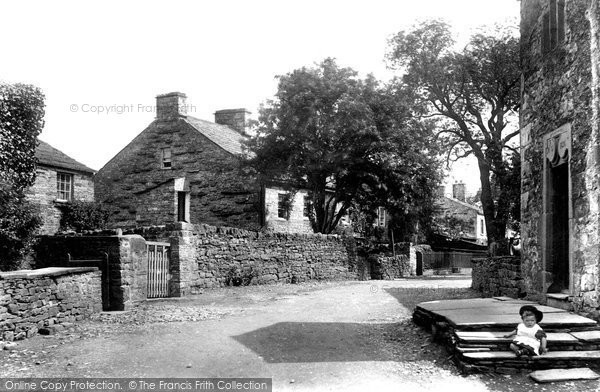 Photo of Gayle, The Village 1906