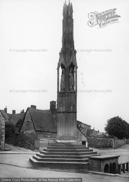 Photo of Geddington, Queen Eleanor Cross 1922