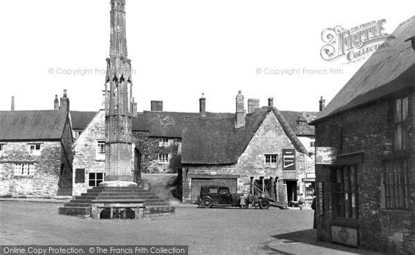 Photo of Geddington, The Cross c.1950