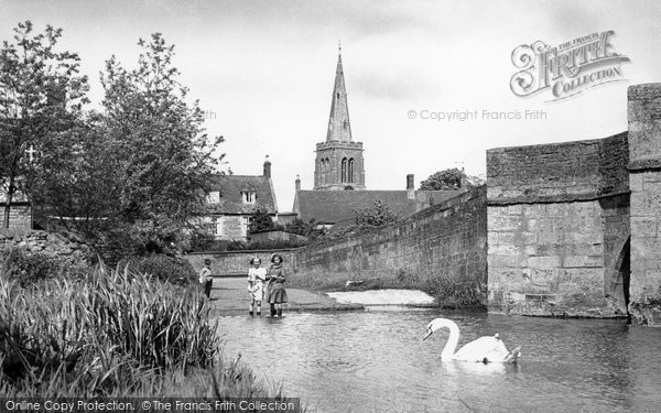 Photo of Geddington, the Ford c1955