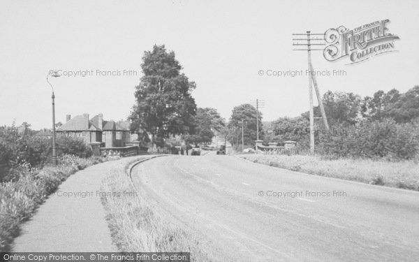 Photo of Geddington, The New Road c.1955