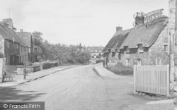 The Village c.1955, Geddington