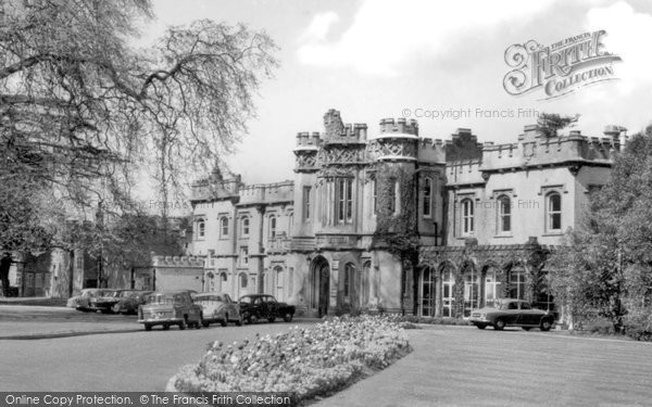 Photo of Gerrards Cross, Chalfont Park c.1965