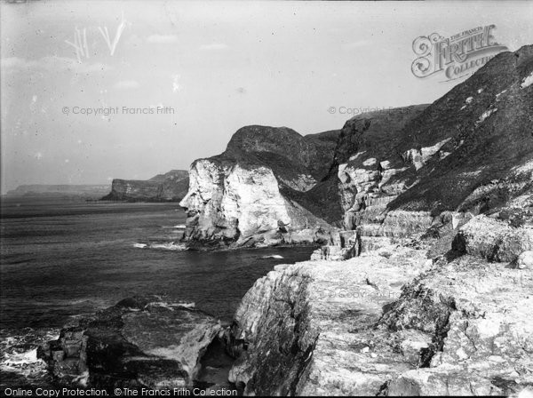 Photo of Giant's Causeway, Giant's Head c.1930