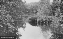 The Fish Ponds c.1950, Gidea Park