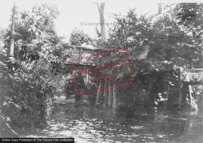 Photo of Giethoorn, Canal c.1930