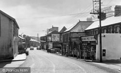 Commercial Street c.1955, Gilfach