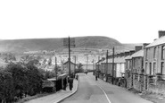 Gilfach Goch, Looking up the Valley c1955