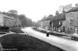 Village 1913, Gilling West