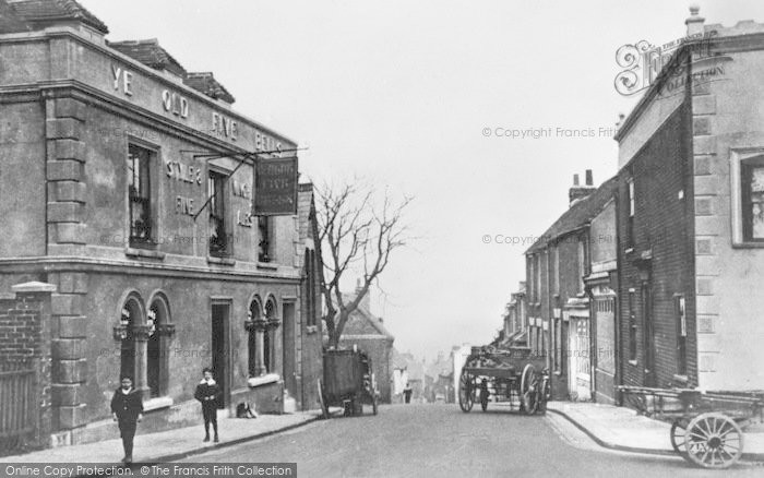 Photo of Gillingham, Ye Old Five Bells, Church Street c.1900
