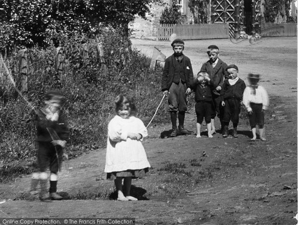 Photo of Gilmerton, Village Children 1899