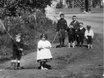 Village Children 1899, Gilmerton