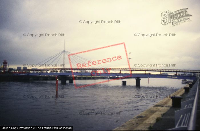 Photo of Glasgow, Bell's Bridge 1988