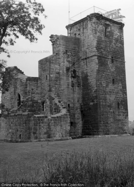 Photo of Glasgow, Crookston Castle 1955