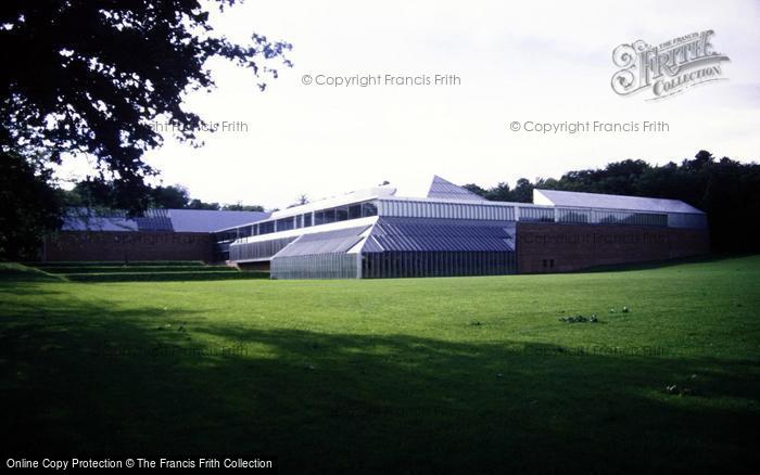 Photo of Glasgow, Pollok Country Park, The Burrell Collection 1988