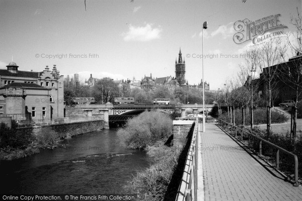 Photo of Glasgow, River Kelvin, South Of Dumbarton Road 2005