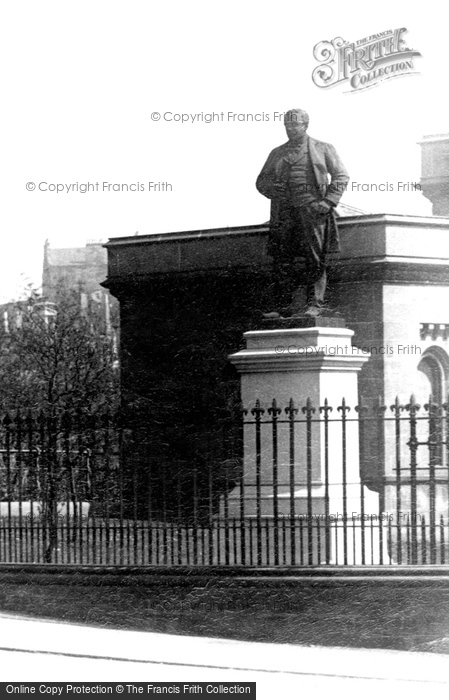 Photo of Glasgow, Statue Of James Arthur (1819 1185) 1897
