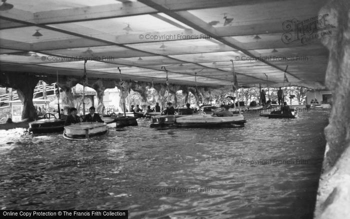 Photo of Glasgow, The Empire Exhibition, Bumper Boats 1938