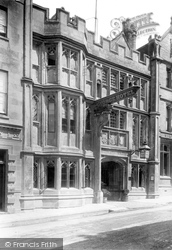 Pilgrim's Inn 1904, Glastonbury