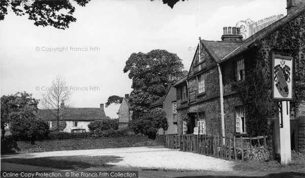 Photo of Gleadless, The Bagshaw Arms, Norton c.1955