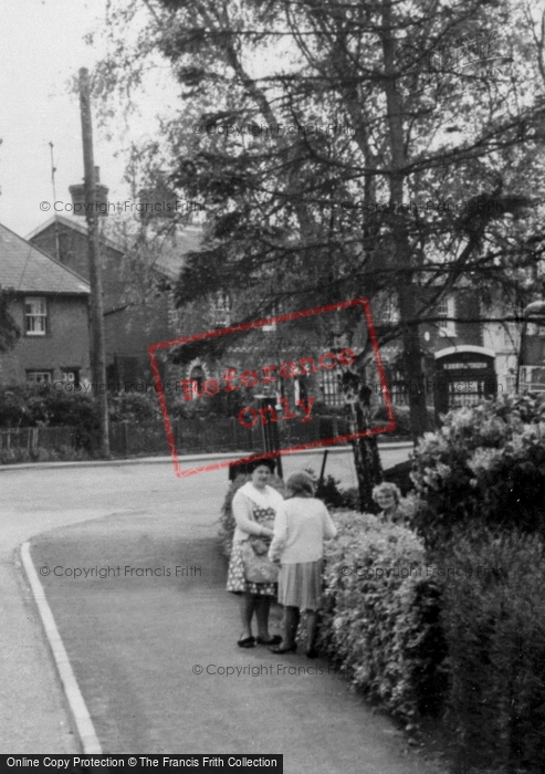 Photo of Glemsford, Fair Green, Villagers c.1960