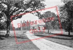 The Castle 1900, Glenarm