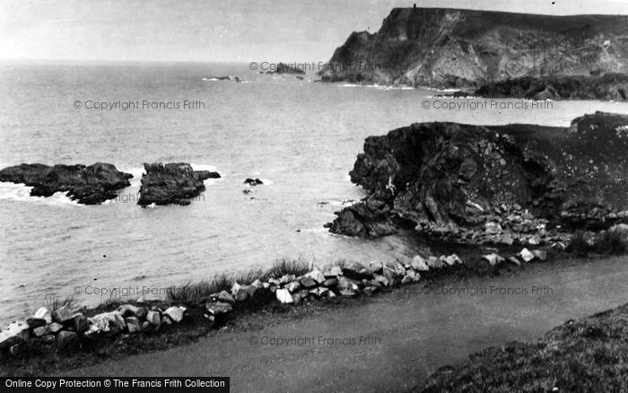 Photo of Glencolmcille, Glen Head c.1955