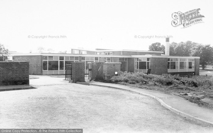 Photo of Glenfield, The School c.1960