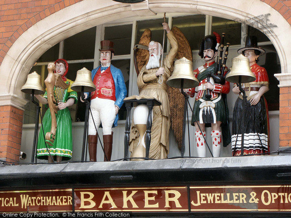 Photo of Gloucester, Baker's Clock 2004
