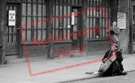Busker 1949, Gloucester
