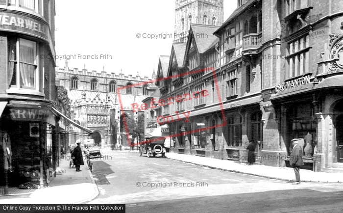 Photo of Gloucester, Cathedral Approach 1923