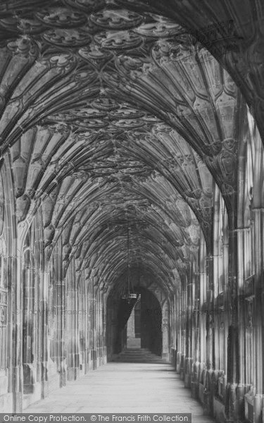 Photo of Gloucester, Cathedral, The Cloisters 1912