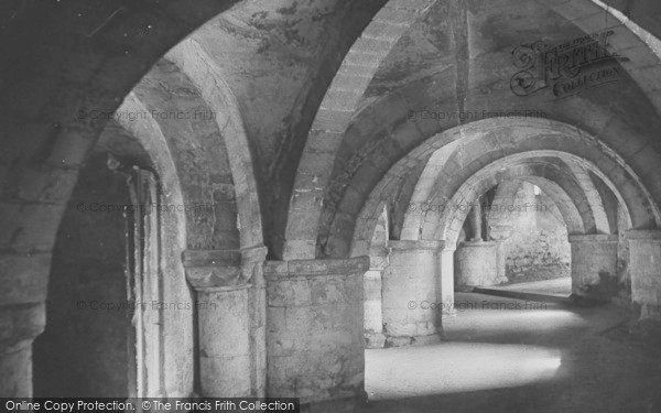 Photo of Gloucester, Cathedral, The Crypt 1912