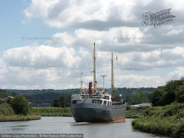 Photo of Gloucester, Coaster On The River Severn 2004