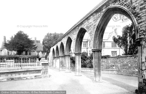 Photo of Gloucester, Infirmary Arches 1891