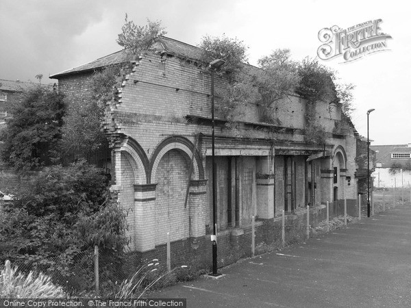 Photo of Gloucester, Power Station 2004