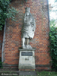 Statue Of King Charles 2004, Gloucester