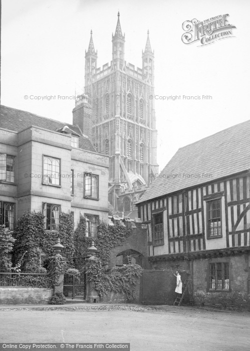 Photo of Gloucester, The Close 1912
