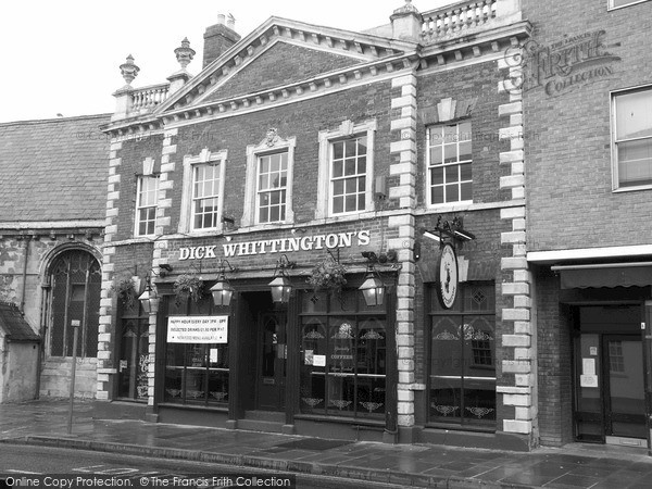 Photo of Gloucester, The Dick Whittington 2004