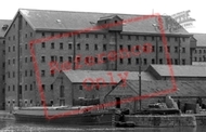 The Docks 1950, Gloucester