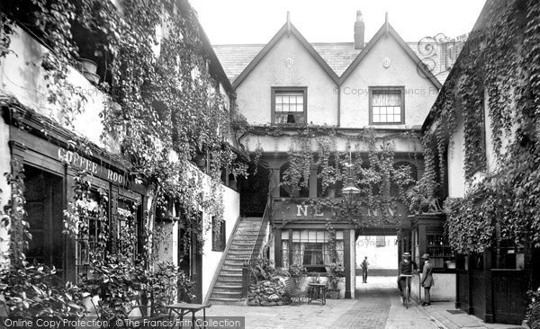 Photo of Gloucester, The New Inn 1912