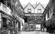 The New Inn 1912, Gloucester